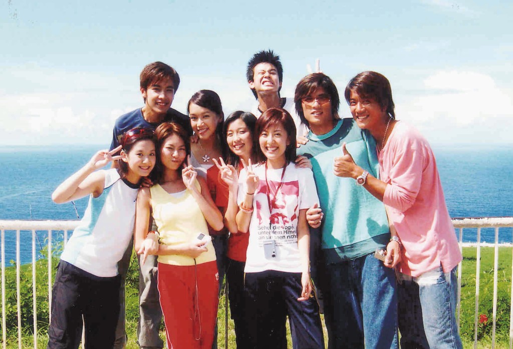 《當四葉草碰上劍尖時》在2003年播出，成為無線經典偶像劇。